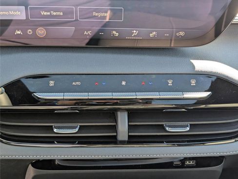 New 2026 Buick Enclave Sport Touring w/ Power Package image 26