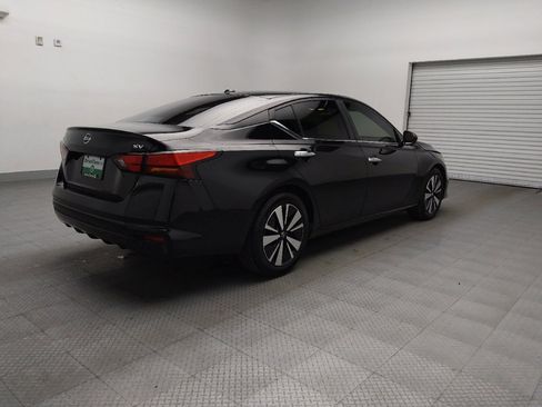 Used 2021 Nissan Altima 2.5 SV image 9