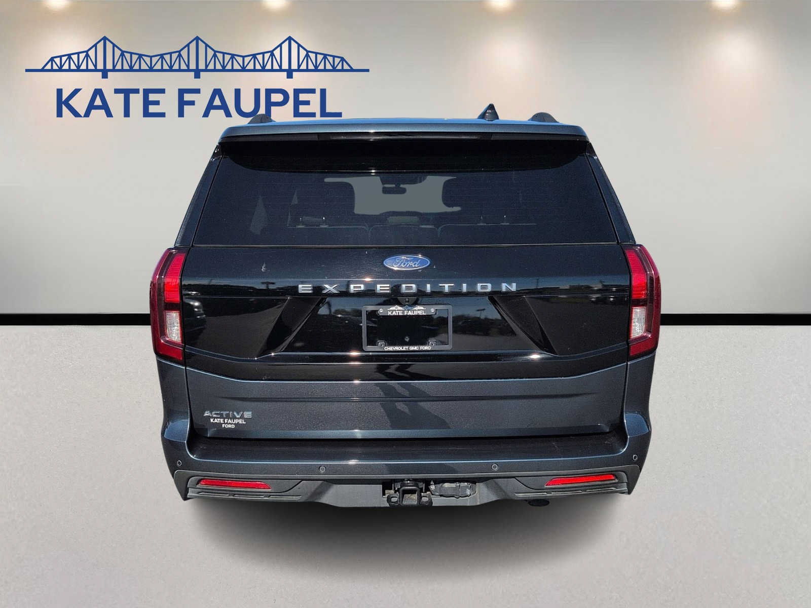 Certified 2026 Ford Expedition Active AWD/4WD image 6