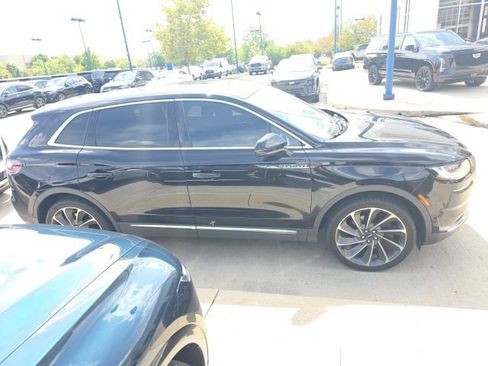 Used 2021 Lincoln Nautilus Reserve w/ Equipment Group 202A AWD/4WD image 4