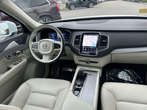 Used 2023 Volvo XC90 B5 Core w/ Climate Package AWD/4WD image 40