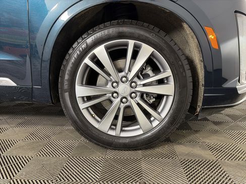 Certified 2025 Cadillac XT6 Premium Luxury image 46