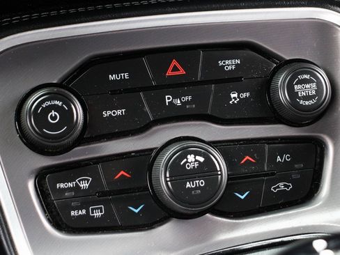 Used 2022 Dodge Challenger R/T w/ Blacktop Package image 28