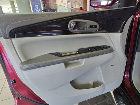 Used 2015 Buick Enclave Leather image 7