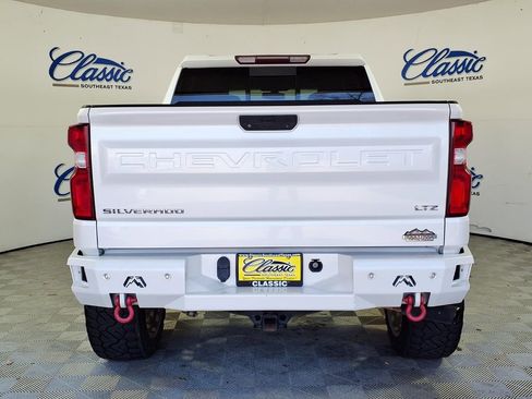 Used 2020 Chevrolet Silverado 1500 LTZ w/ LTZ Plus Package image 4