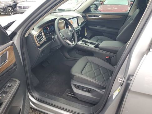 New 2026 Volkswagen Atlas SE image 16