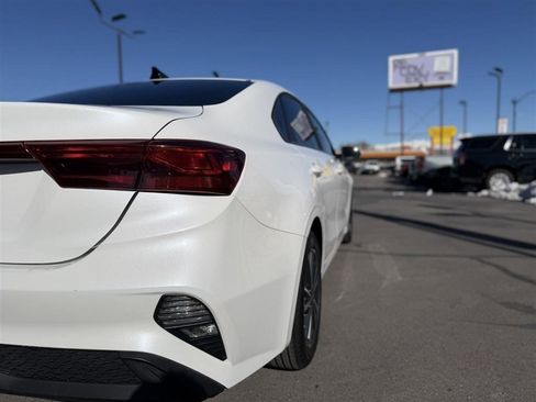 Used 2024 Kia Forte LXS image 12