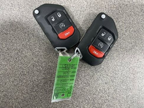 Used 2021 Jeep Wrangler Unlimited Rubicon AWD/4WD image 26