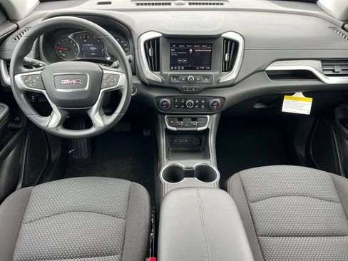 Certified 2024 GMC Terrain SLE w/ Driver Convenience Package AWD/4WD image 2