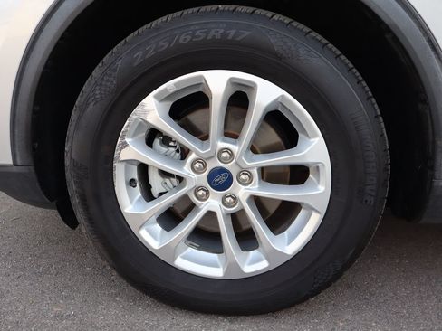 Used 2020 Ford Escape SE AWD/4WD image 41