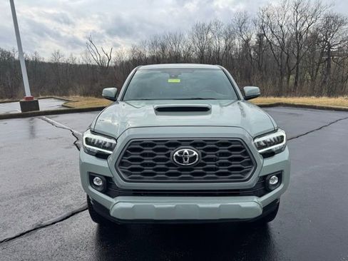 Certified 2022 Toyota Tacoma TRD Sport w/ Technology Package image 8