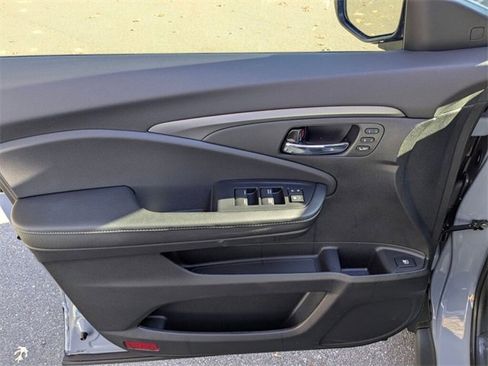 New 2026 Honda Ridgeline RTL image 30