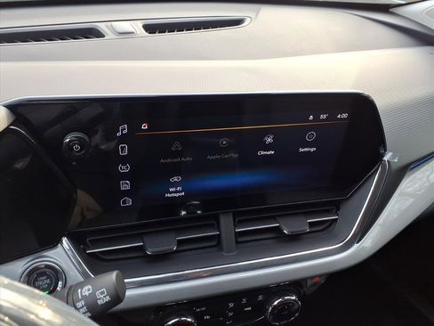 New 2026 Chevrolet Trax LT image 23