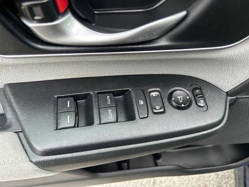 Used 2018 Honda CR-V EX image 19