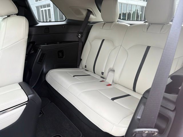 Used 2024 MAZDA CX-90 3.3 Turbo S w/ Premium Plus AWD/4WD image 33