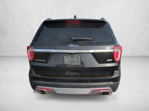Used 2016 Ford Explorer Platinum image 6