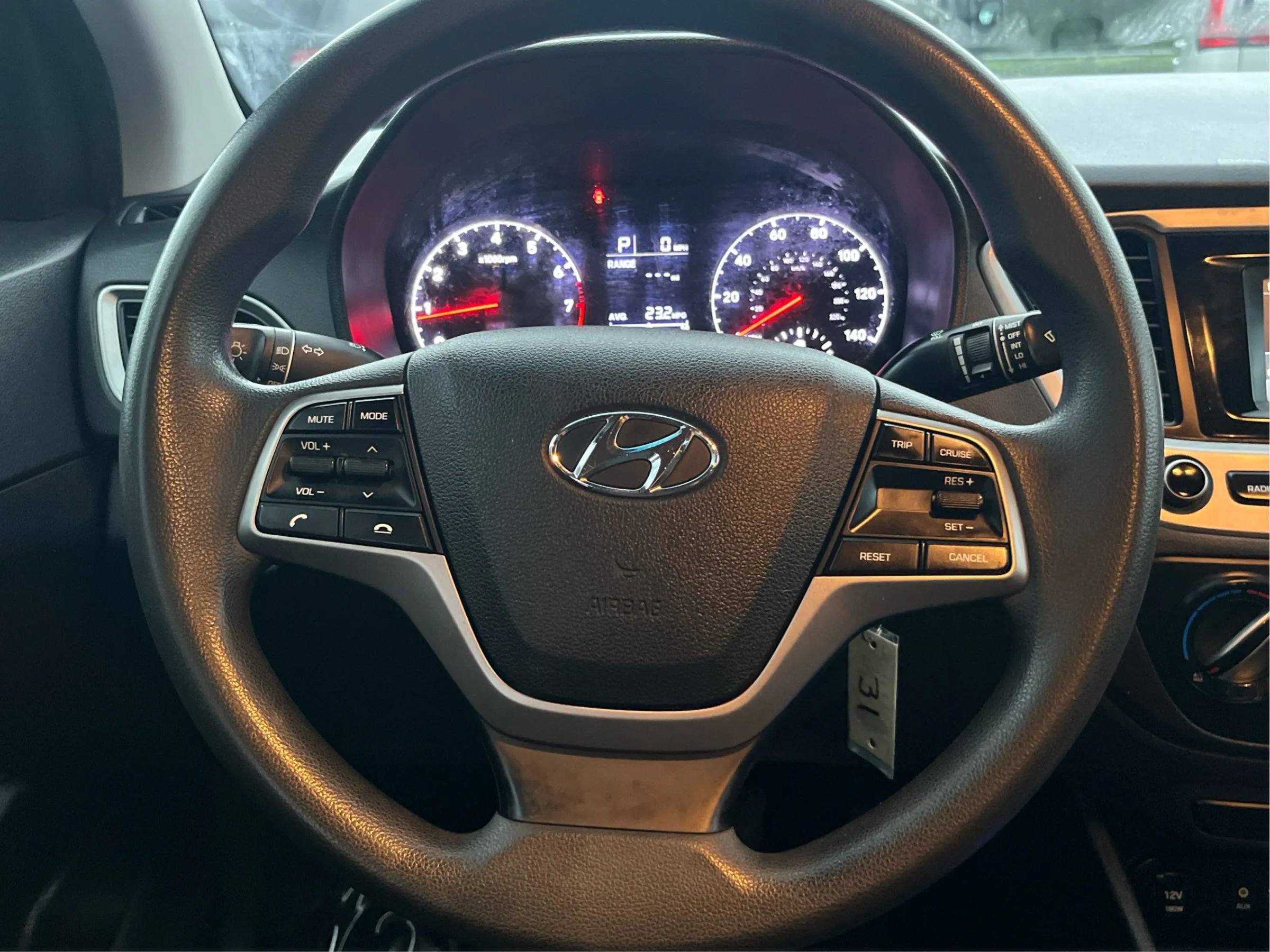 Used 2021 Hyundai Accent SE FWD image 18