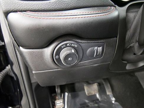 Used 2021 Dodge Durango R/T w/ Blacktop Package AWD/4WD image 19