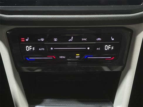 Used 2024 Volkswagen Tiguan SE R-Line image 23