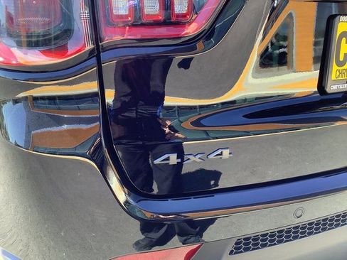 New 2025 Jeep Compass Trailhawk w/ Sun & Sound Group image 44