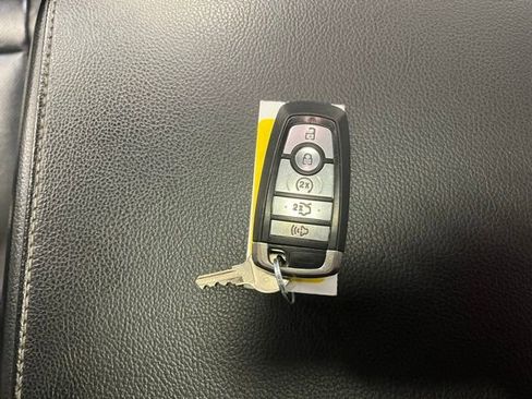 Used 2017 Ford F350 Lariat w/ Lariat Ultimate Package image 28