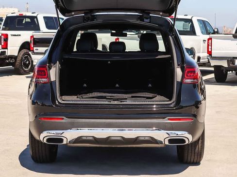 Used 2020 Mercedes-Benz GLC 300 4MATIC w/ Parking Assistance Package image 28