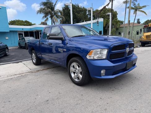 Used 2019 RAM 1500 Express w/ Express Value Package AWD/4WD image 4