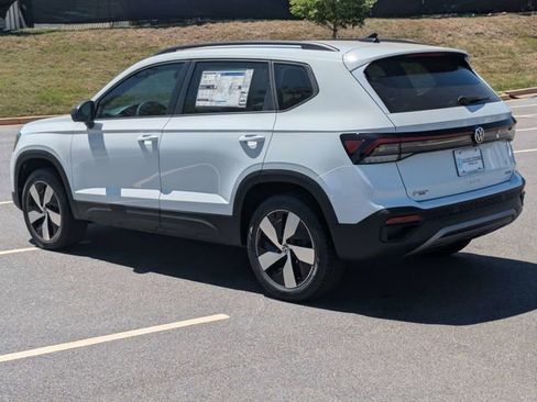 New 2026 Volkswagen Taos S AWD/4WD image 6