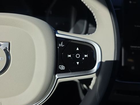 New 2026 Volvo XC90 B6 Ultra image 28