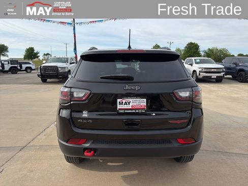 Used 2023 Jeep Compass Trailhawk w/ Trailhawk Elite Group AWD/4WD image 8