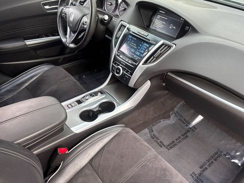 Used 2019 Acura TLX w/A-Spec Pkg image 32