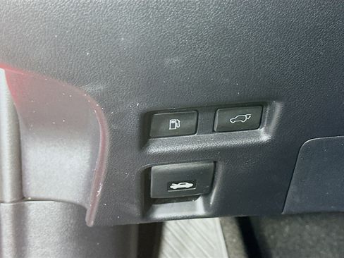 Used 2025 Lexus UX 300h FWD image 10