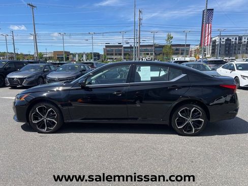 Used 2024 Nissan Altima 2.5 SR AWD/4WD image 4