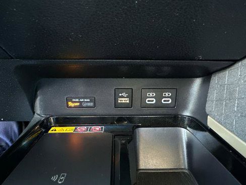 Certified 2025 Toyota Camry XLE w/ Premium Plus Package image 40