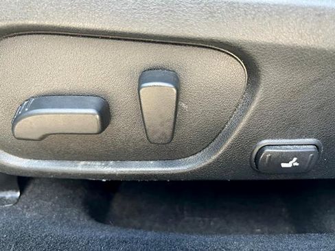 Used 2017 Subaru Forester 2.5i Premium AWD/4WD image 19