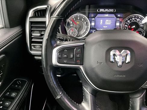 Used 2019 RAM 1500 Laramie AWD/4WD image 23