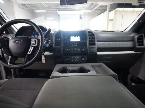 Used 2021 Ford F250 XL w/ Power Equipment Group RWD image 5