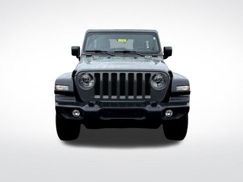 Used 2022 Jeep Wrangler Unlimited Sport image 2