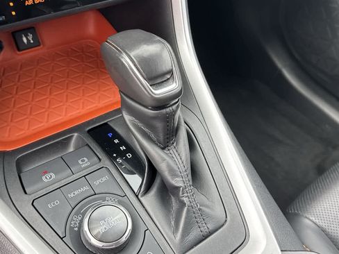 Used 2019 Toyota RAV4 Adventure w/ Cold Weather Package image 29