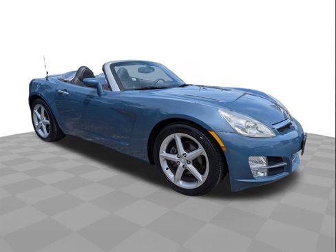 Used 2007 Saturn Sky w/ Premium Trim Pkg image 2