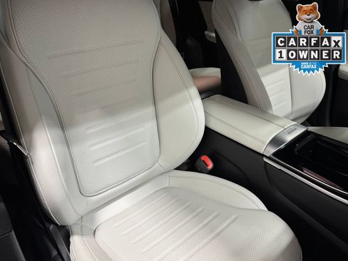 Used 2023 Mercedes-Benz GLC 300 image 55