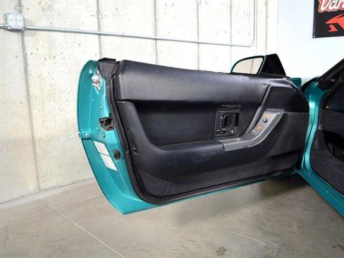 Used 1991 Chevrolet Corvette Convertible image 14