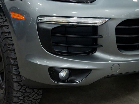 Used 2016 Porsche Cayenne image 15