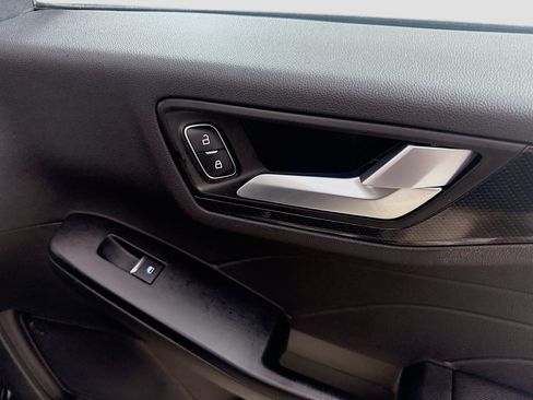 Used 2025 Ford Escape ST-Line image 31