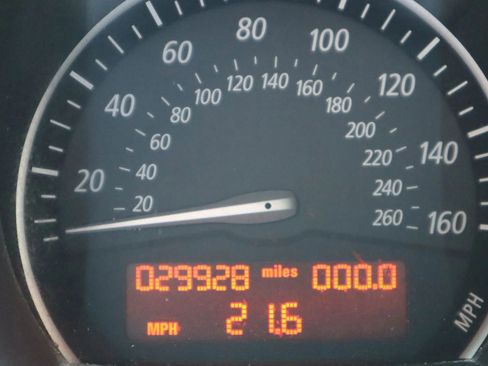 Used 2004 BMW Z4 3.0i image 10