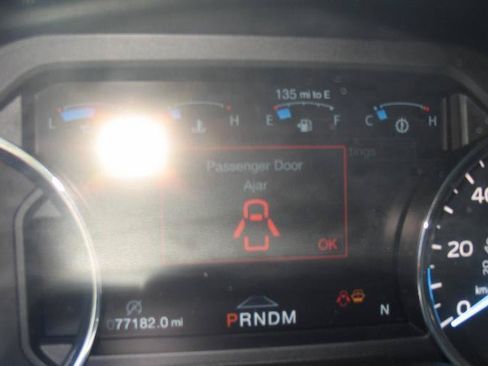 Used 2019 Ford F150 Lariat w/ Equipment Group 502A Luxury AWD/4WD image 34