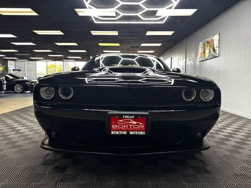 Used 2019 Dodge Challenger GT w/ Blacktop Package RWD image 3