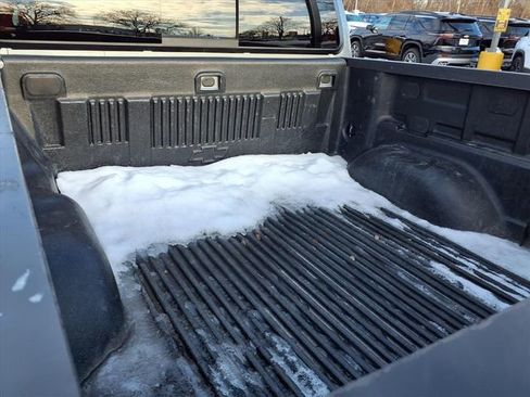 Used 2022 Chevrolet Colorado LT w/ LT Convenience Package image 18