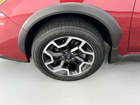 Used 2017 Subaru Crosstrek 2.0i Premium image 11