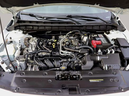 Used 2024 Nissan Altima 2.5 SR image 39